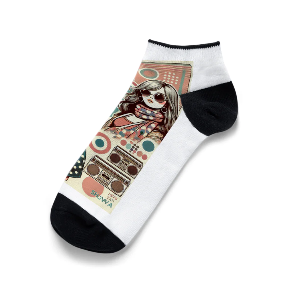 レトロのミカ (Mika) Ankle Socks