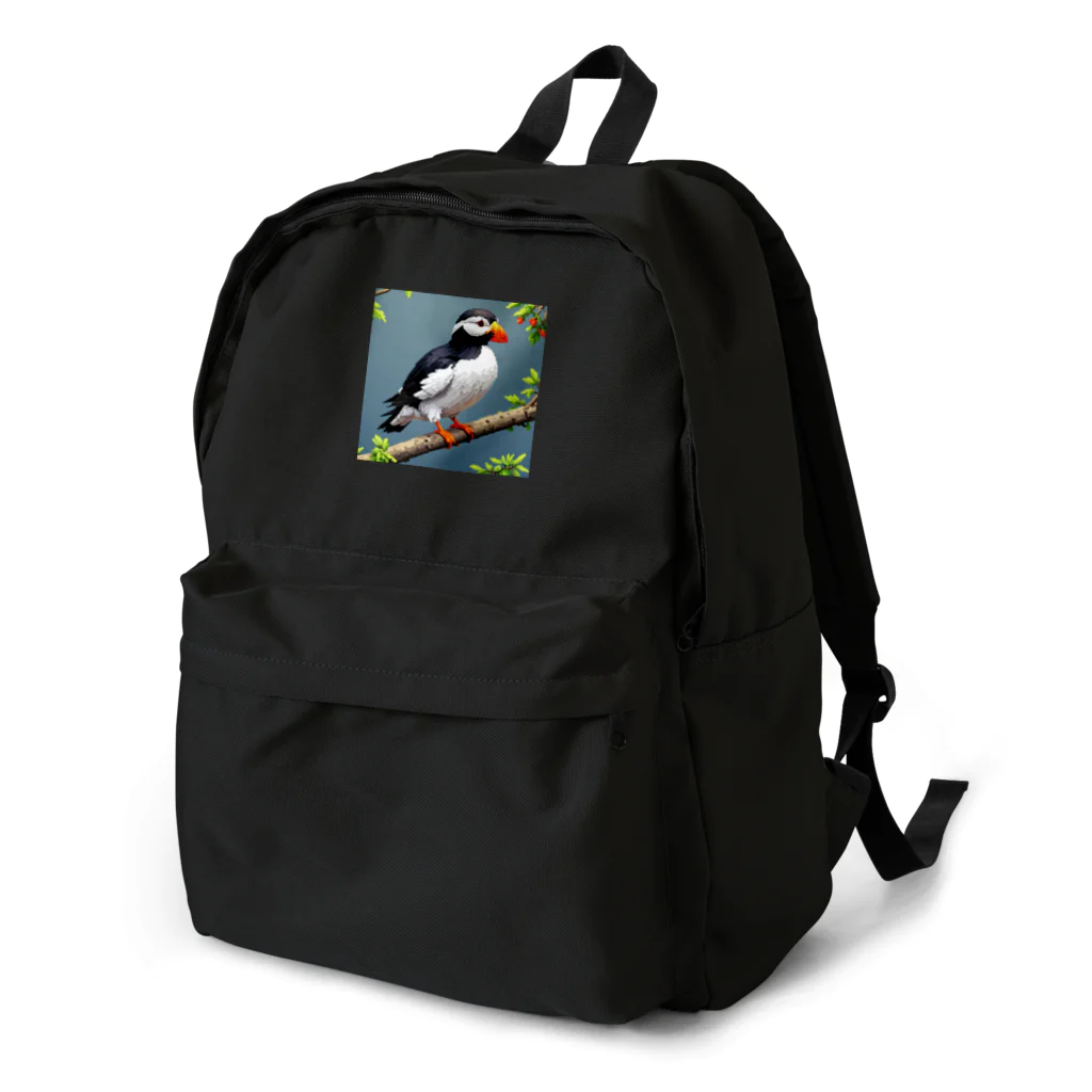 hinasoyuの枝に止まるツノメドリ Backpack