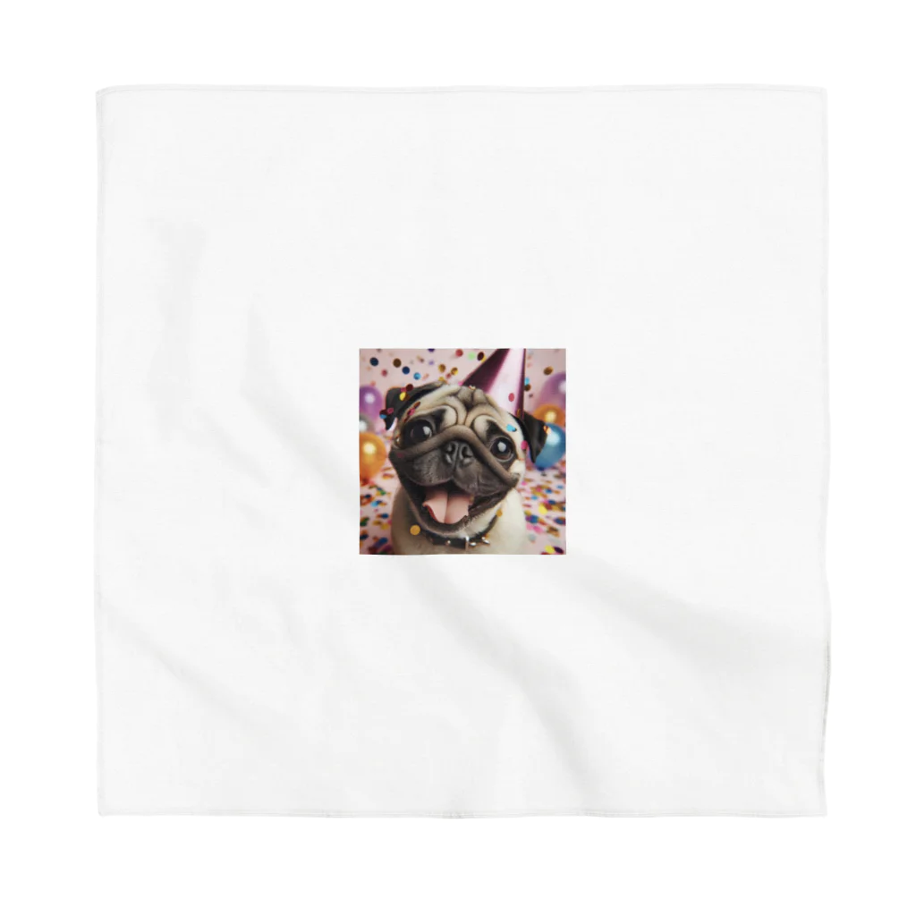 me-me shopのハッピーパグ Bandana