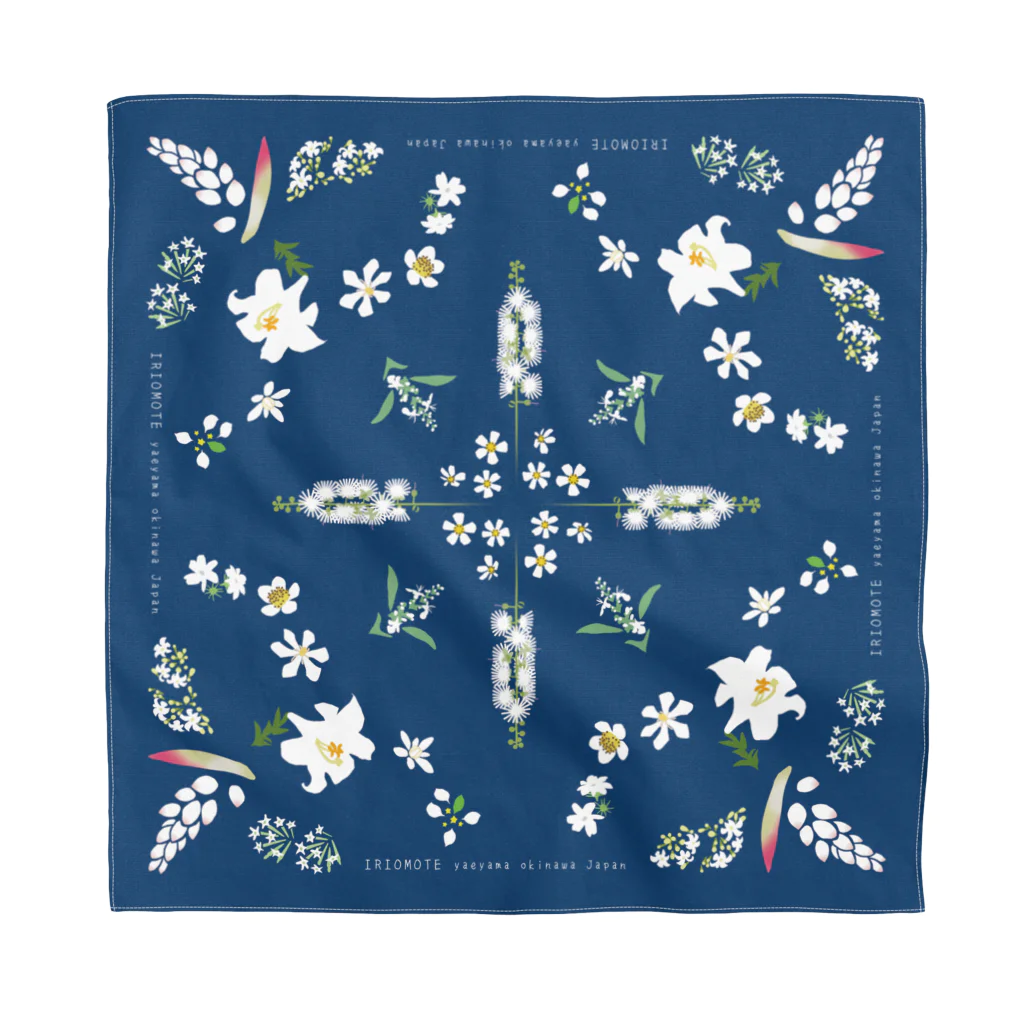 しまのなかまfromIRIOMOTEの西表島の白い花（正方形）青 Bandana