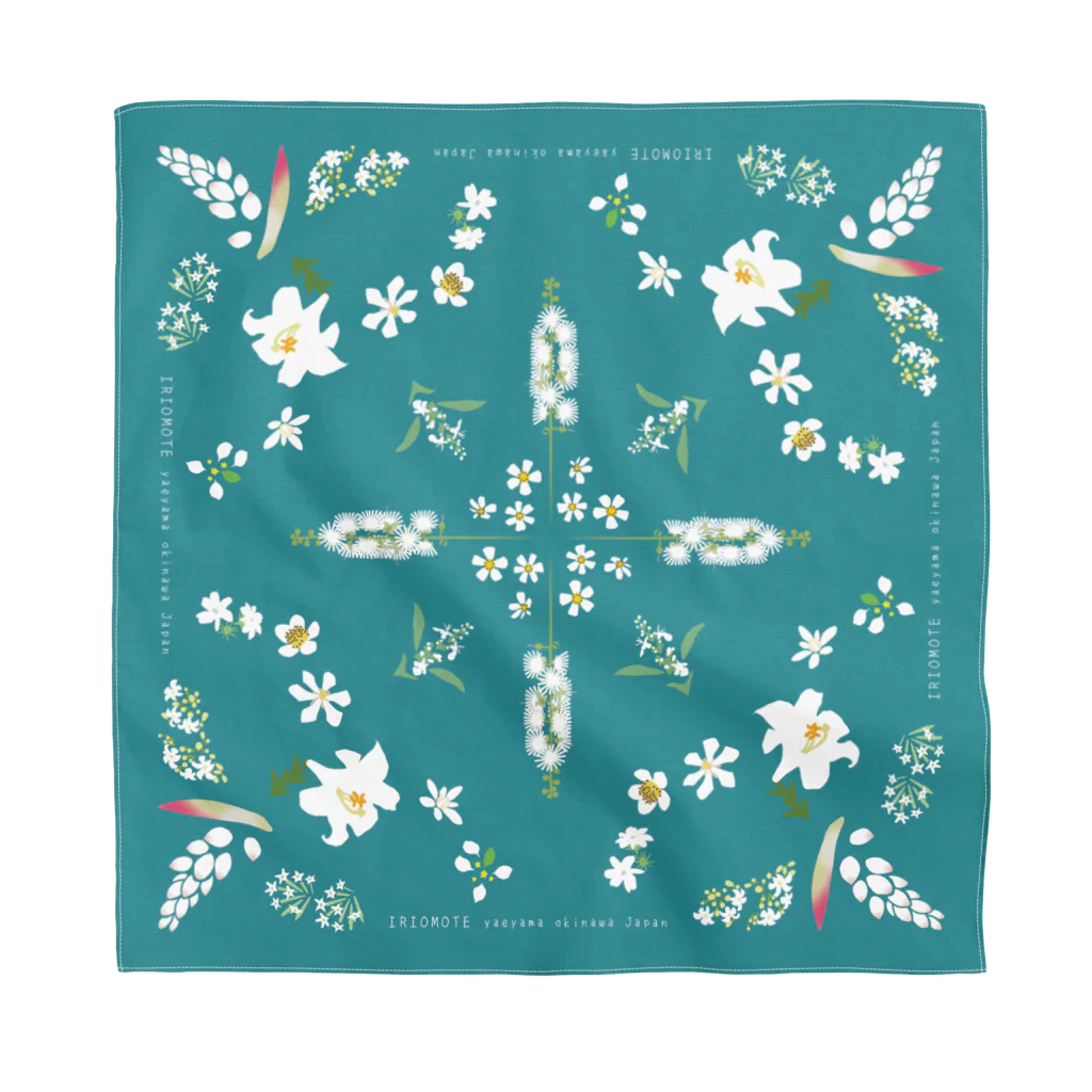 しまのなかまfromIRIOMOTEの西表島の白い花（正方形）水色 Bandana