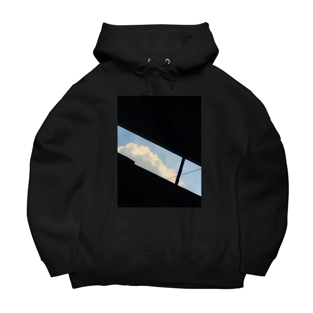 DAIPUKUの斜めの空 Big Hoodie