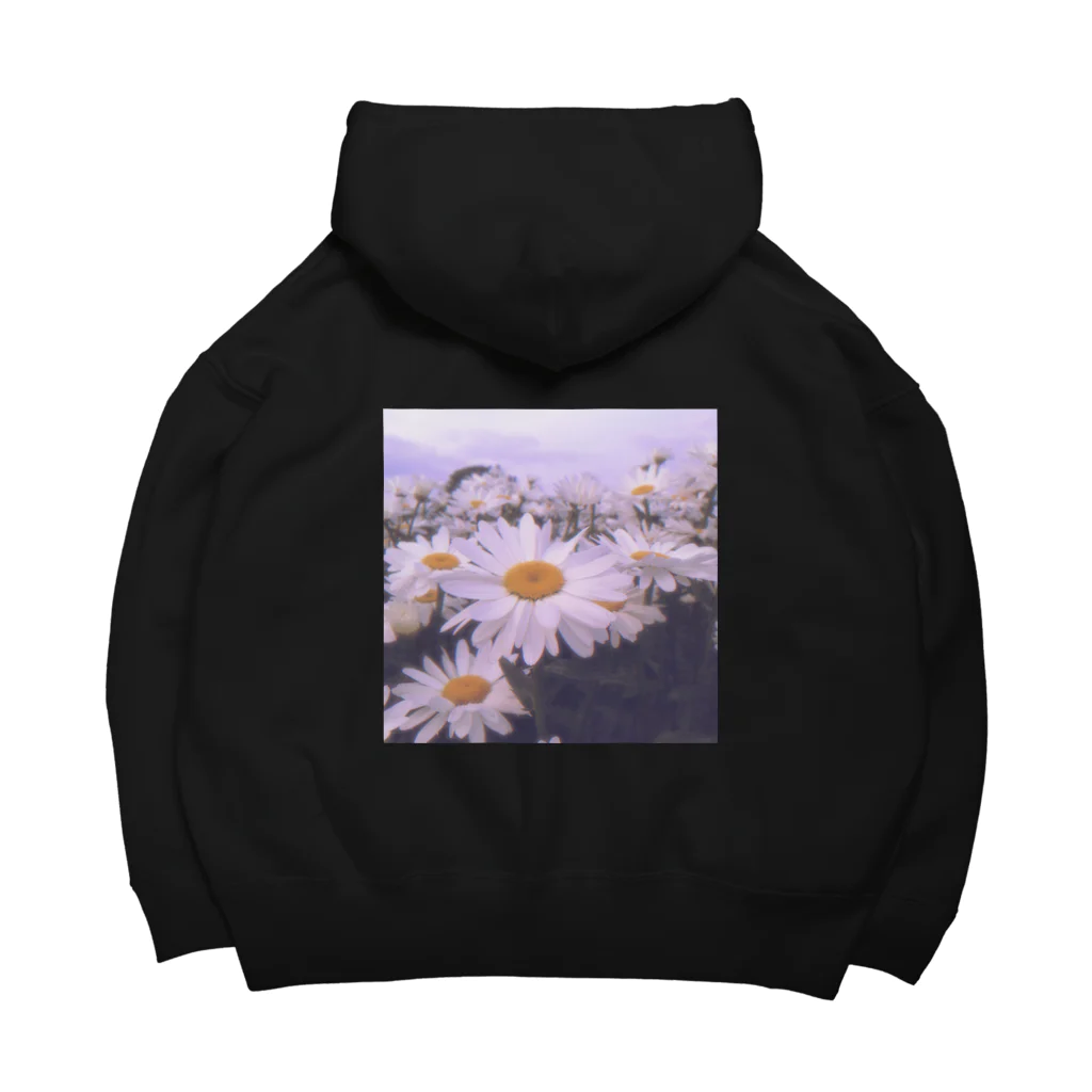 Haunted LabのWhite flowers 白いお花 Big Hoodie