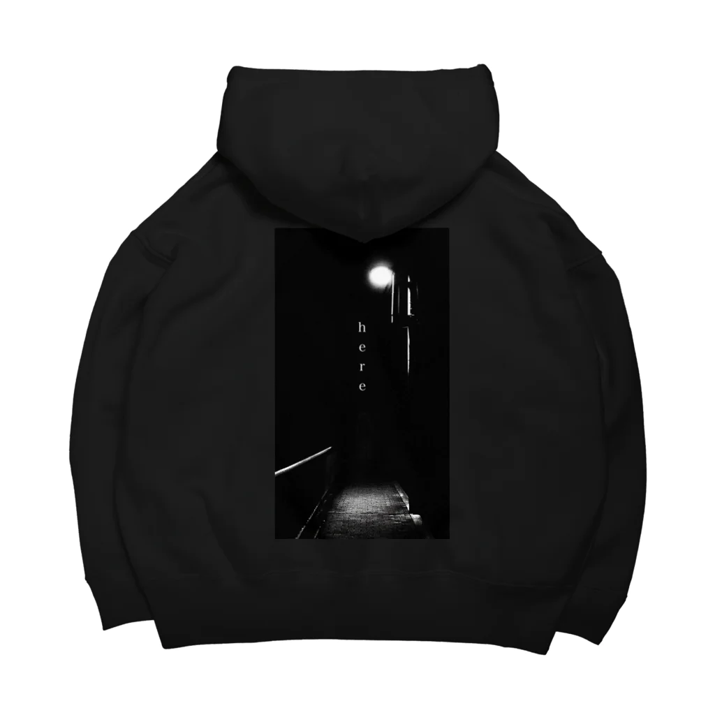 yummeeのh e r e Big Hoodie