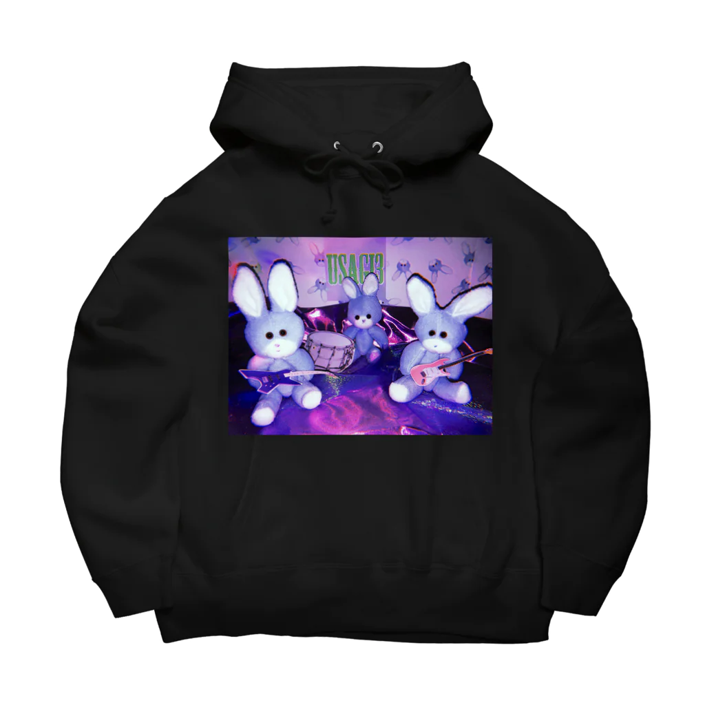 くまきちショップやさんのうさじスリー Big Hoodie