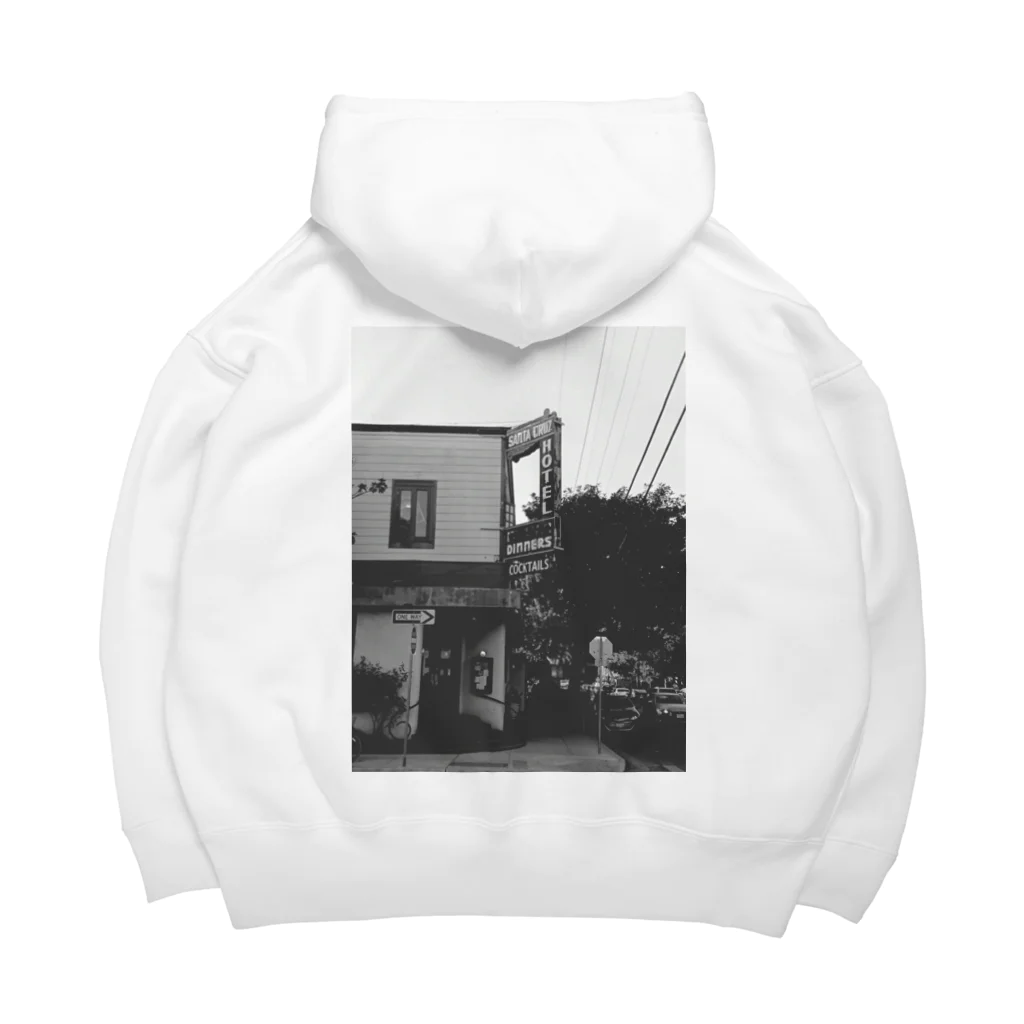 Soo_ClothesのHotel Santa Cruz ビッグシルエットパーカー