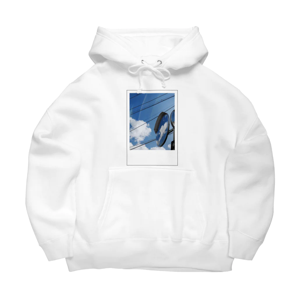 椿のHer Blue Sky Big Hoodie