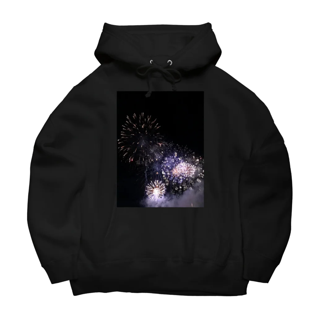 空屋　sorayakusakaの202208171935003　華やかな紫 Big Hoodie