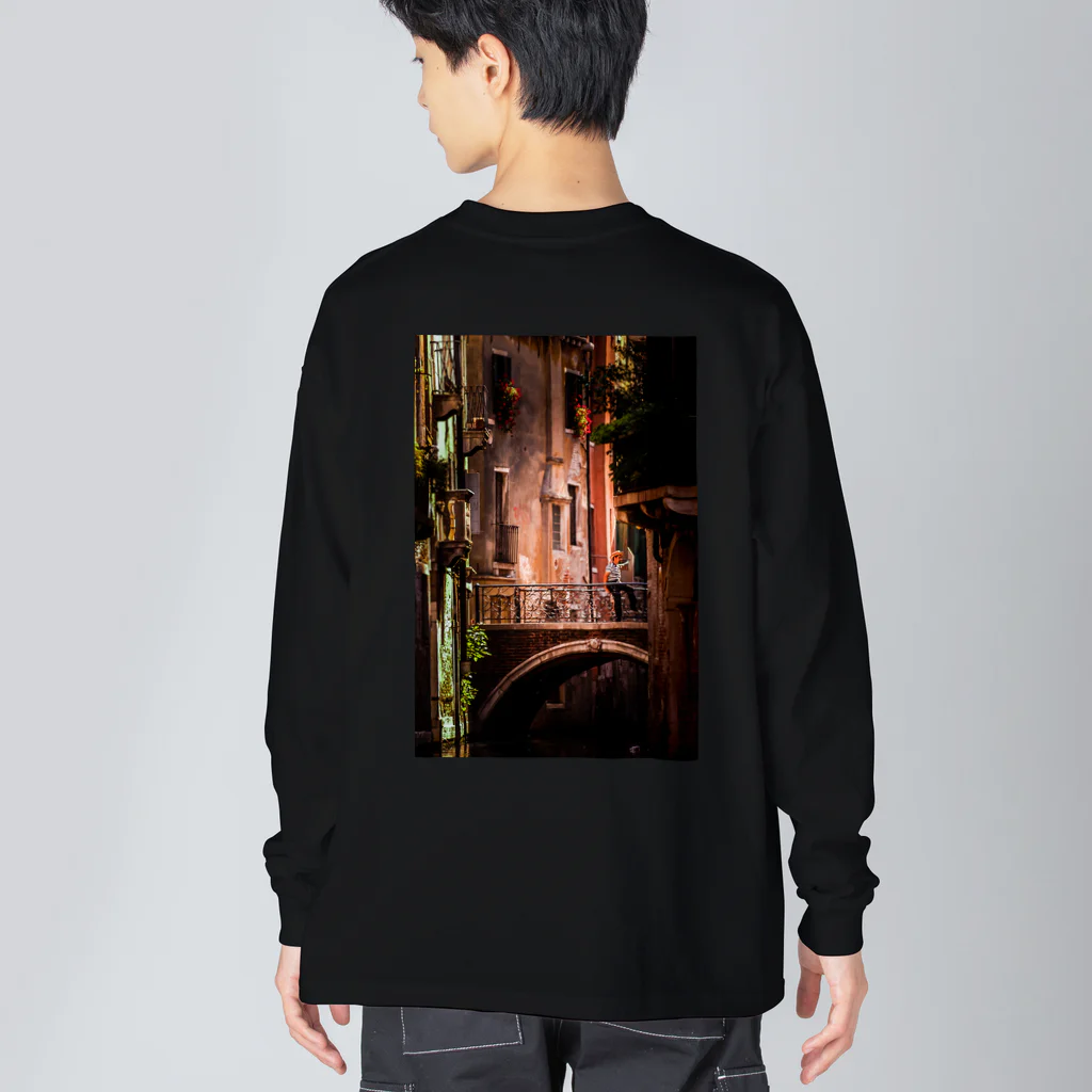 NORAISMのVenezia ビッグシルエットロングスリーブTシャツ