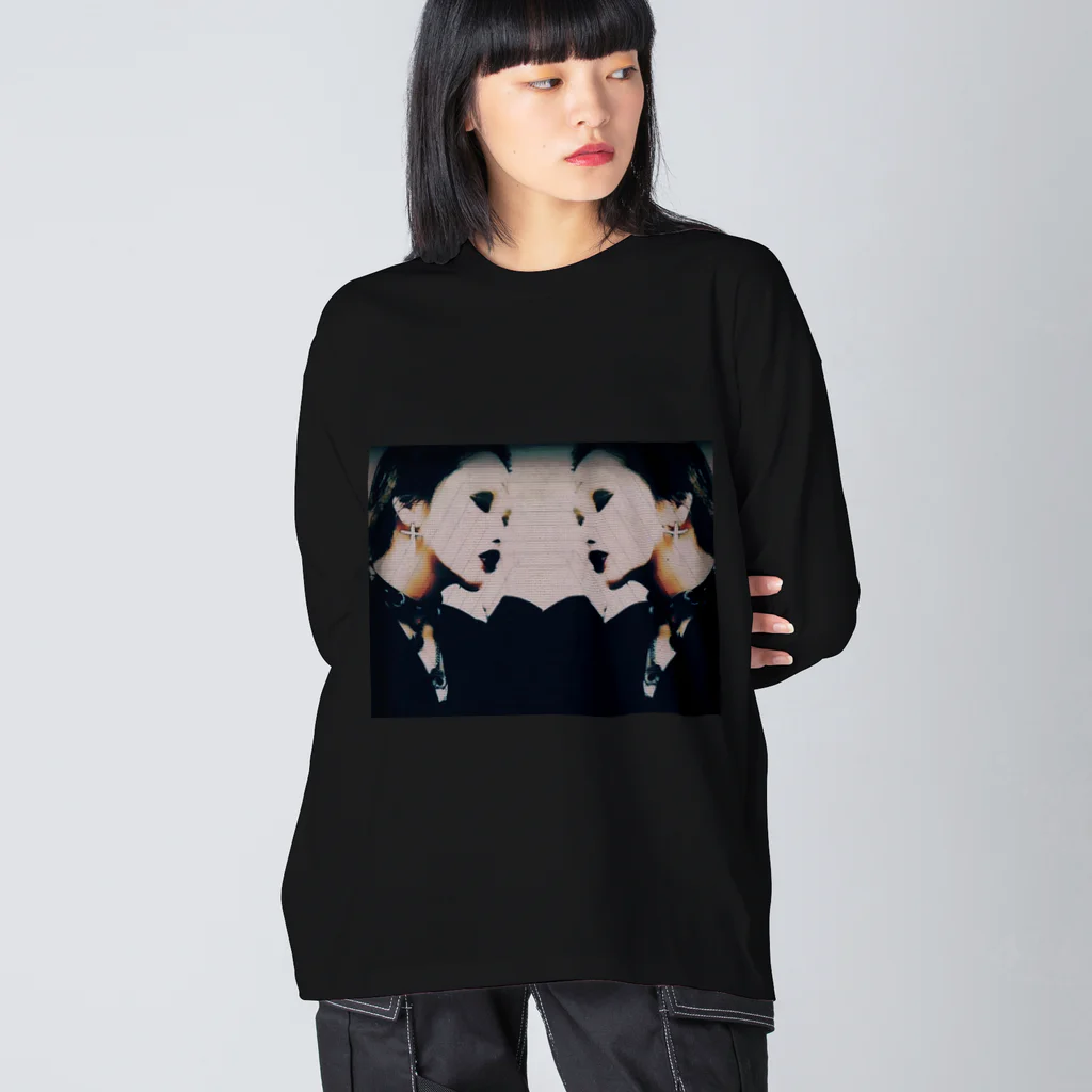 モノクロ屋敷の鬱くしいき魔界🥀（創作キャラクターTシャツ） Big Long Sleeve T-Shirt