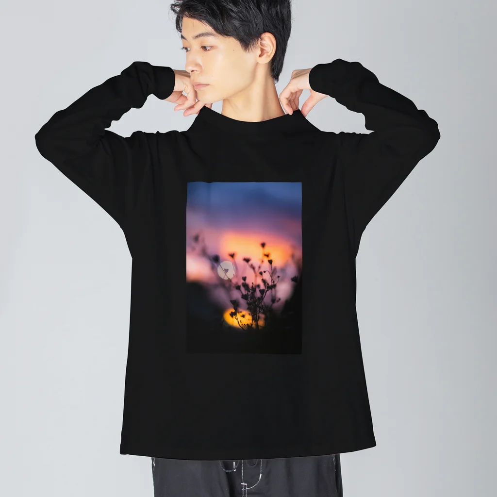 TAISEI_KURIHARAの夕暮れ時のシルエット Big Long Sleeve T-Shirt