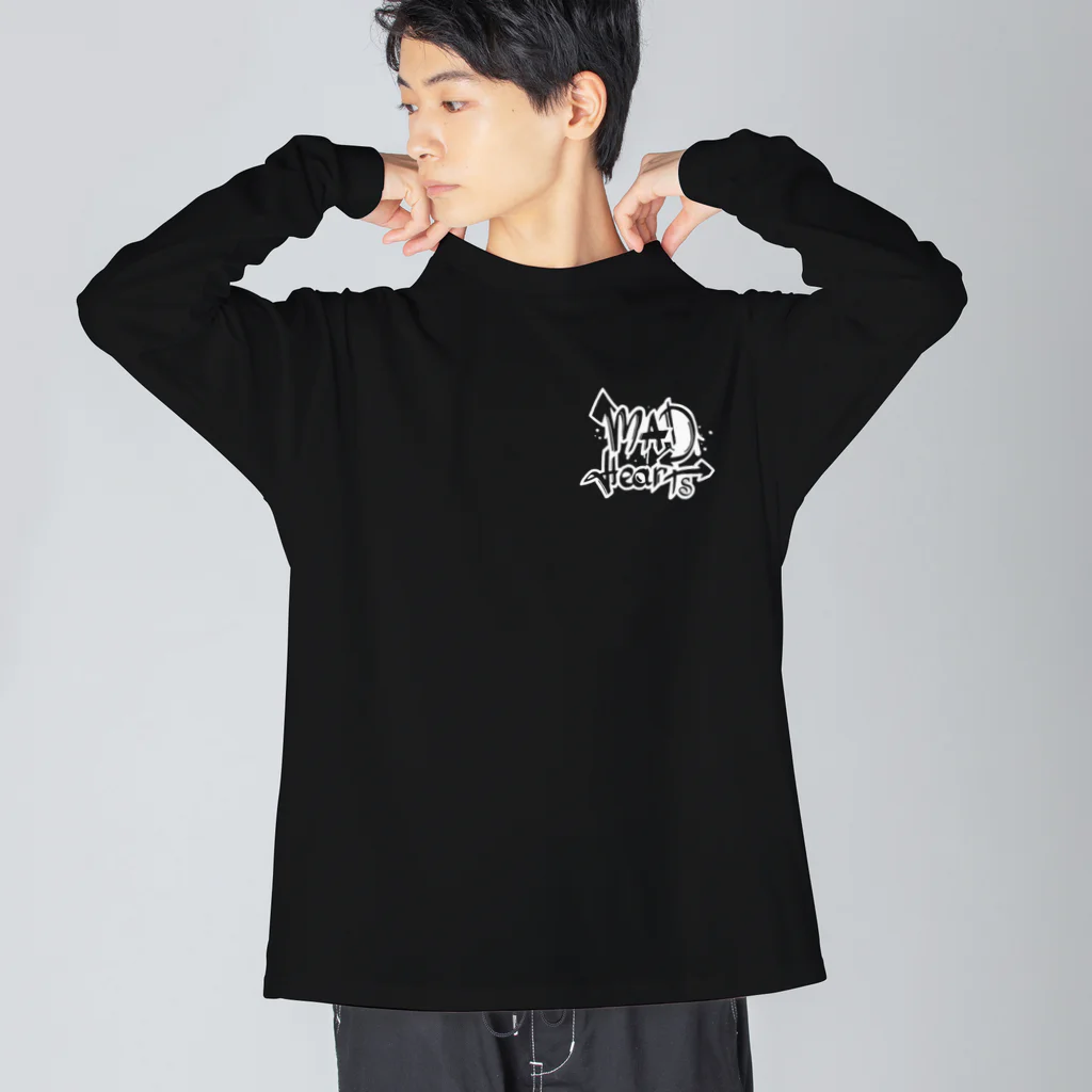 MAD Heartsの無名shark Big Long Sleeve T-Shirt