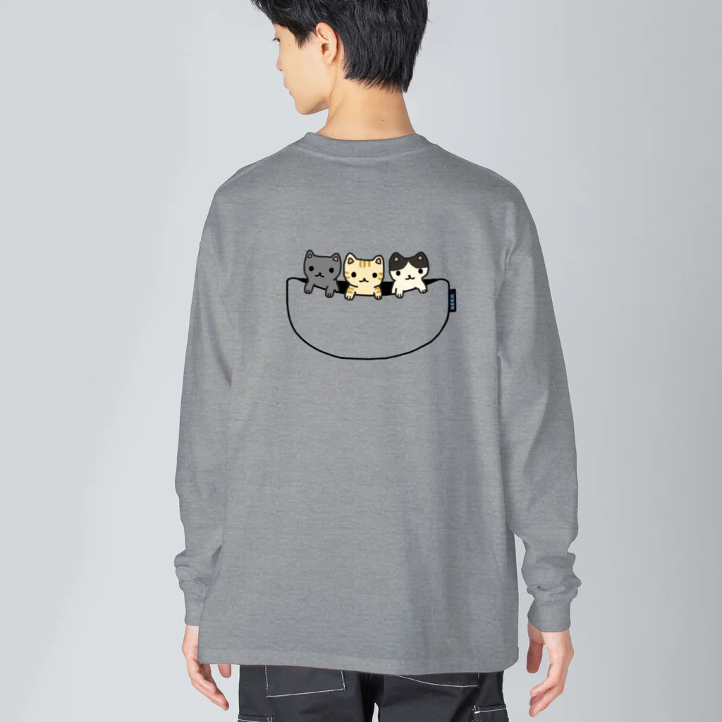 すとろべりーガムFactoryの【バックプリントver.】 猫たち専用ポケット Big Long Sleeve T-Shirt