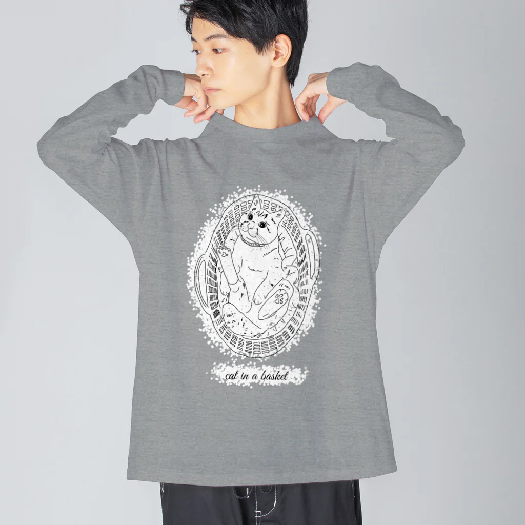 小鳥と映画館のバスケットに入った猫 Big Long Sleeve T-Shirt