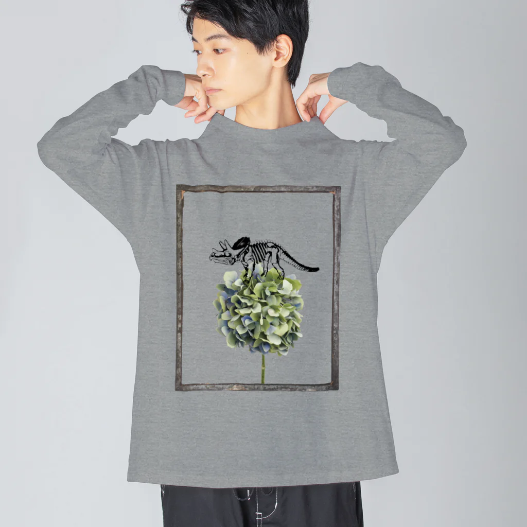 tottoのトリケラトプス骨格と紫陽花 ビッグシルエットロングスリーブTシャツ