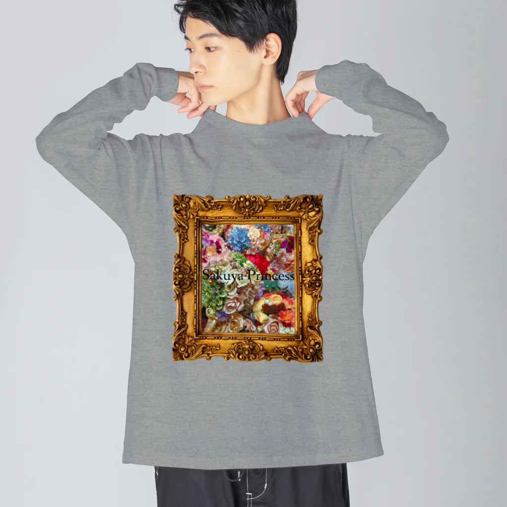 Sakuya PrincessのSakuya Princess Big Long Sleeve T-Shirt