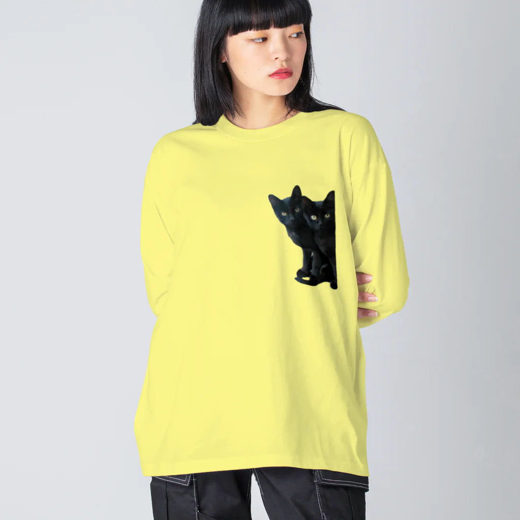 ちばっちょ【ち畳工房&猫ねこパラダイス】の黒猫は見た ビッグシルエットロングスリーブTシャツ