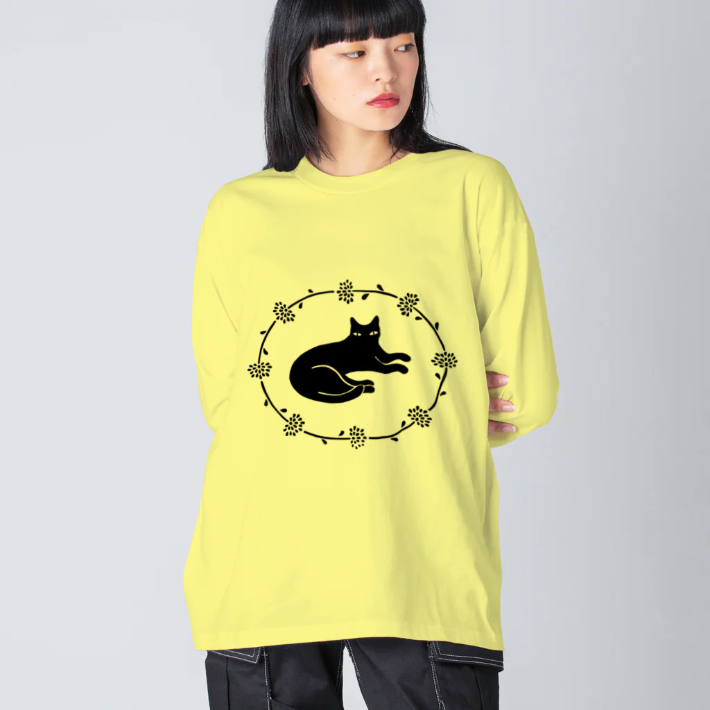 ツバメ堂の花と黒猫 ビッグシルエットロングスリーブTシャツ