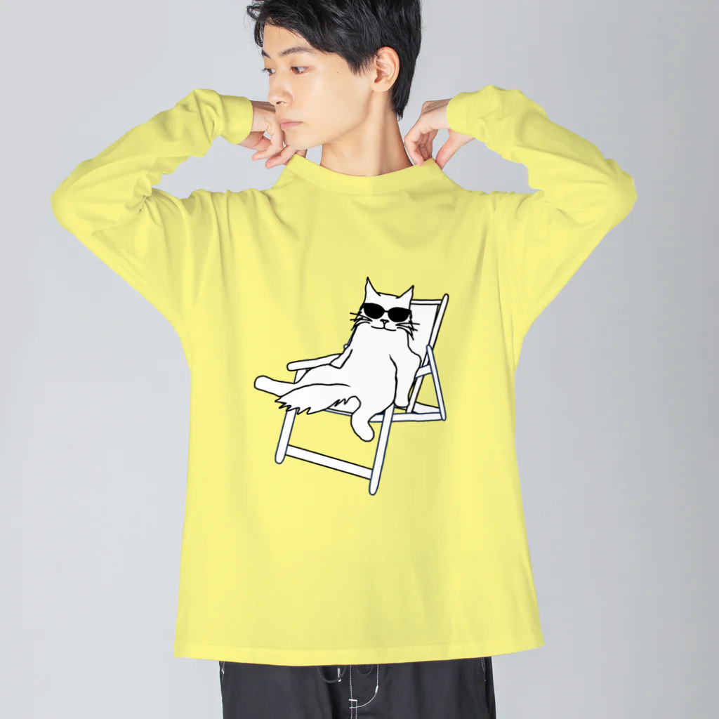 V Voca.のデッキチェアに座る猫 A ビッグシルエットロングスリーブTシャツ