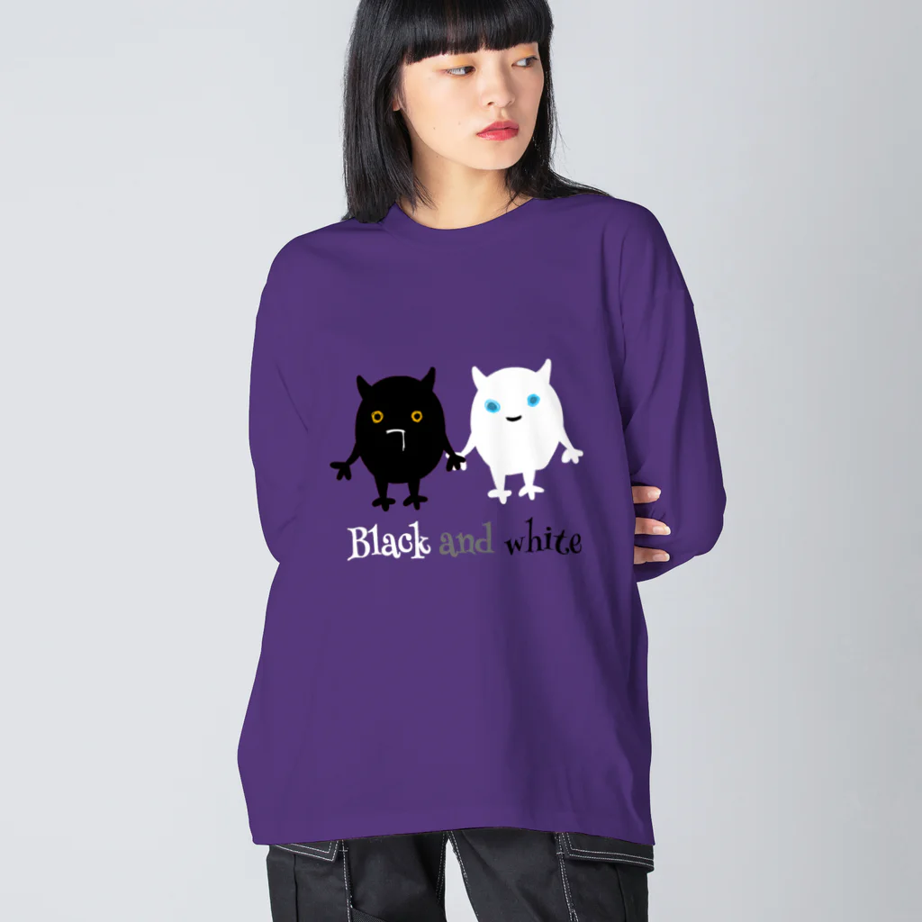 のほほん屋のしろくろモンスターちゃん ビッグシルエットロングスリーブTシャツ