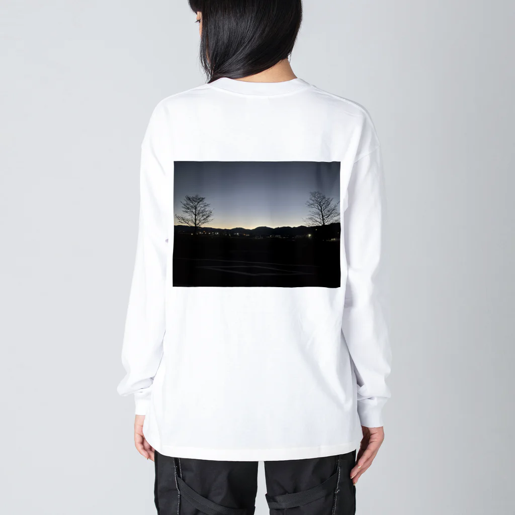 2929gawDesignShop358のEarly winter sunrise ビッグシルエットロングスリーブTシャツ