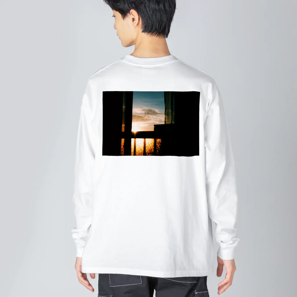 yoheyheeeey のグッズショップのSomeday（Sunrise）　横長 Big Long Sleeve T-Shirt