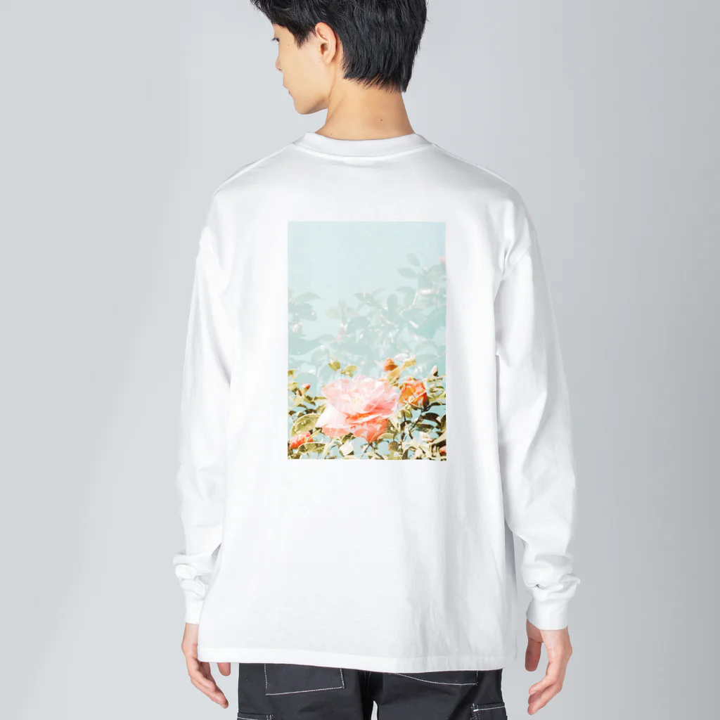 DGDGのピンクと白の花びら ビッグシルエットロングスリーブTシャツ