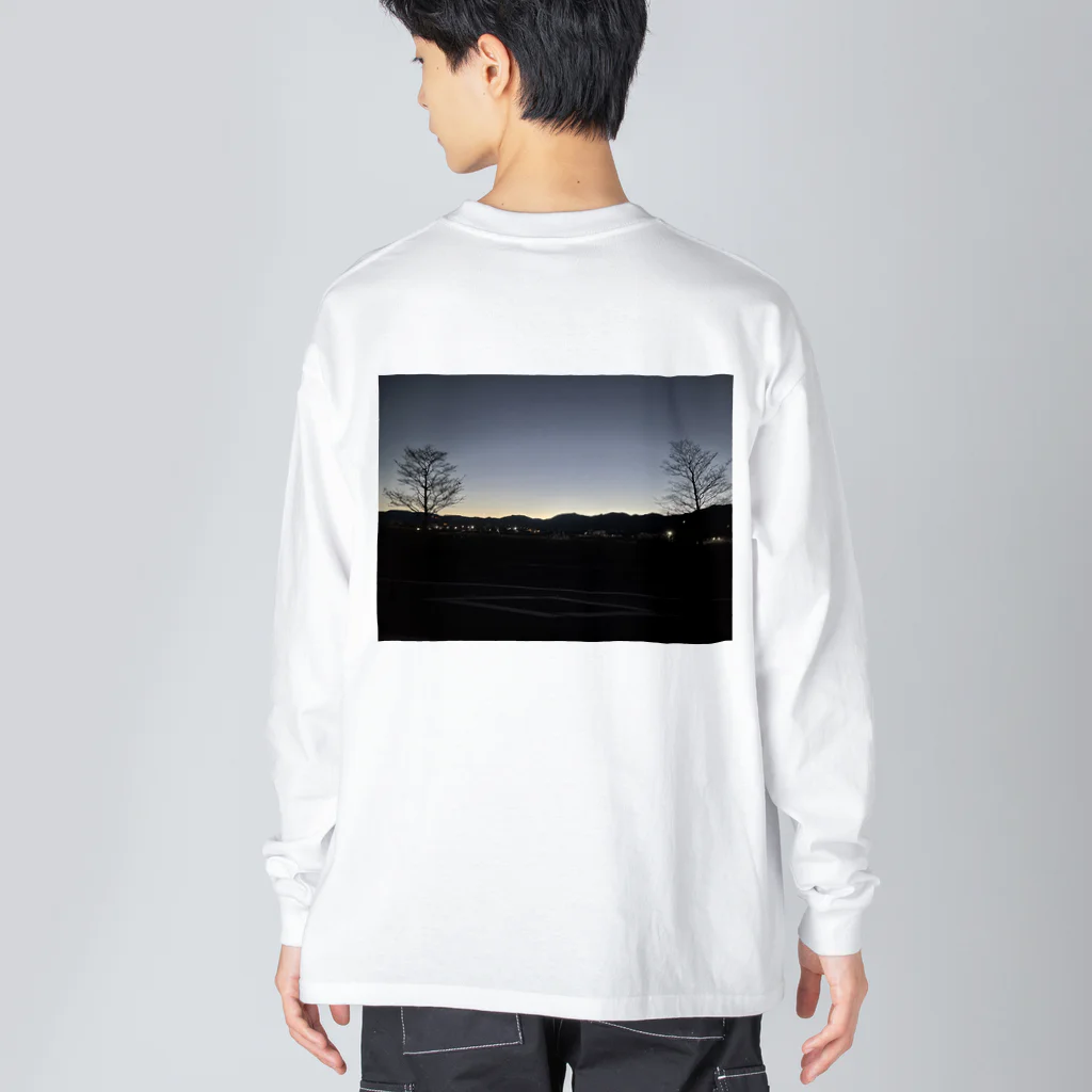 2929gawDesignShop358のEarly winter sunrise ビッグシルエットロングスリーブTシャツ