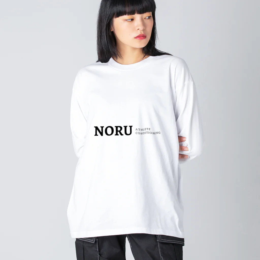 NORUのNORUグッズ 루즈핏 롱 슬리브 티셔츠