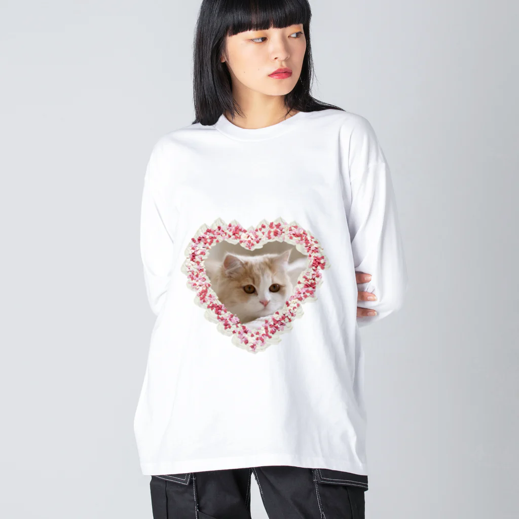 キャラメル色のメルちゃんのホイップクリーム猫ちゃん ビッグシルエットロングスリーブTシャツ