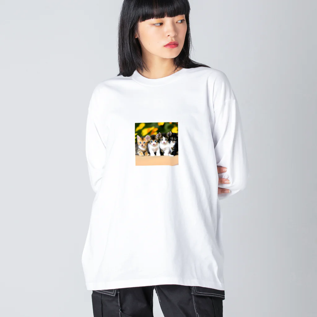 癒されショップのかわいいニャンコグッズ Big Long Sleeve T-Shirt