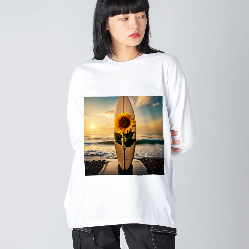 たらたらこっこのレトロなサーフボードとひまわりのデザイン。 Big Long Sleeve T-Shirt