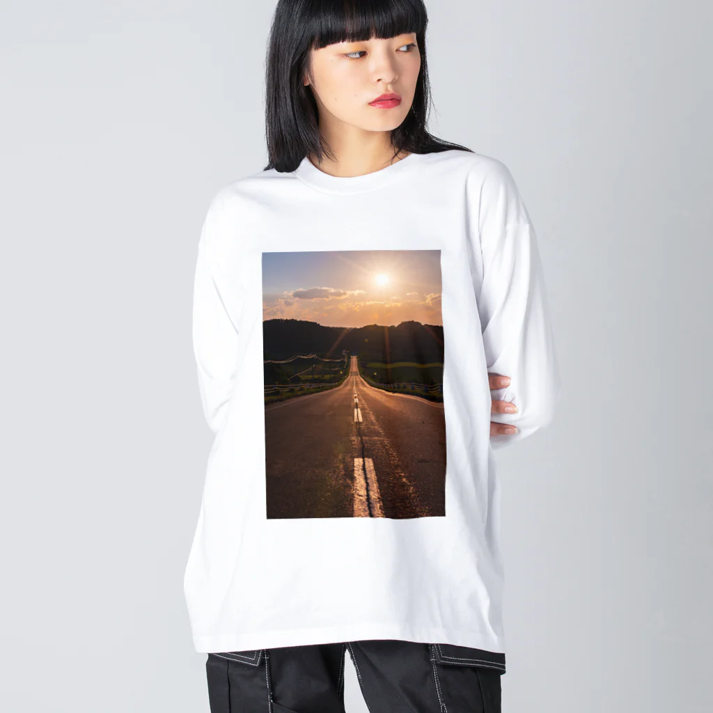 guchy-kの夕陽の向こうは Big Long Sleeve T-Shirt