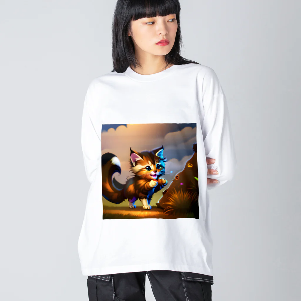 隣の越後屋の威嚇したのに可愛い子猫 Big Long Sleeve T-Shirt