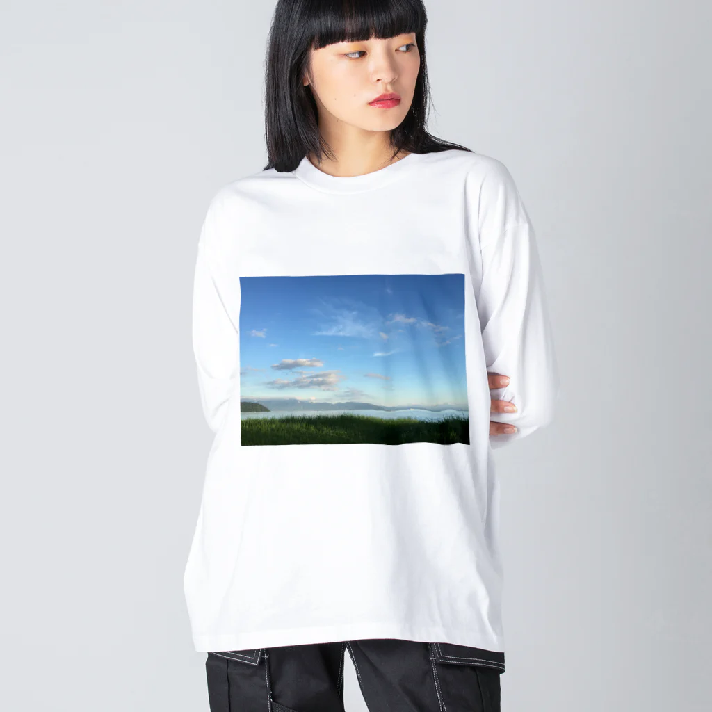 ブルームーンのあおぞらとびわこにいやされます。 Big Long Sleeve T-Shirt