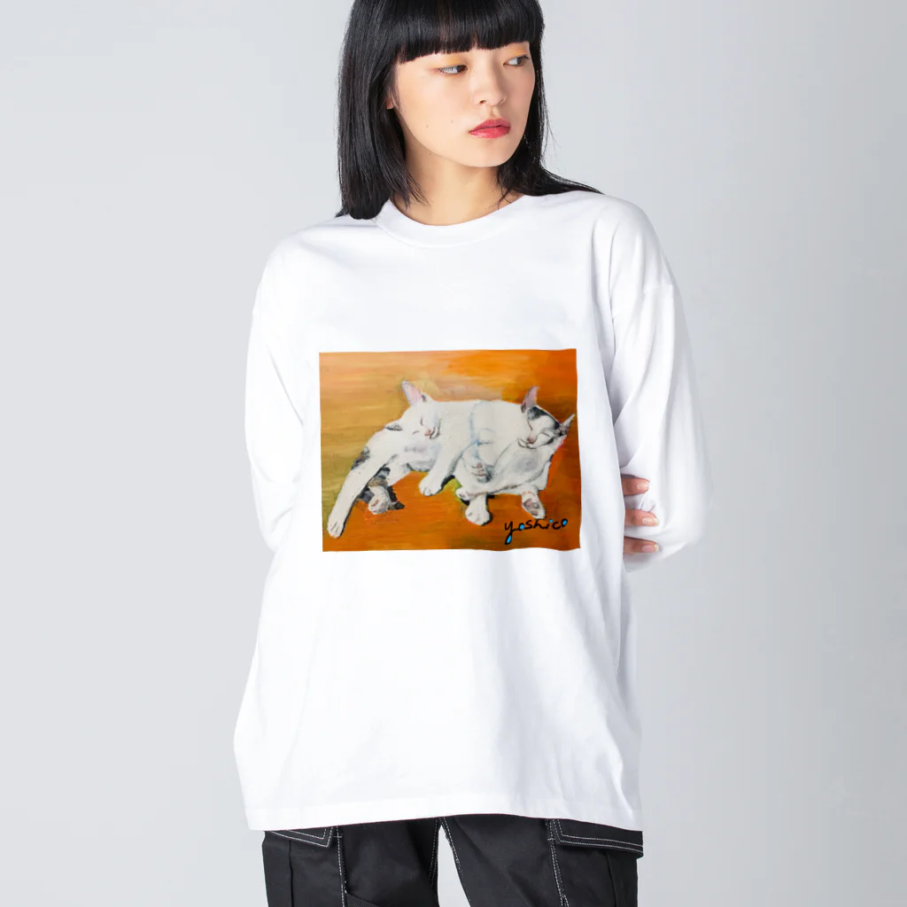 Yoshico-1655の幸せな夢をみる仔猫たち・油絵 ビッグシルエットロングスリーブTシャツ