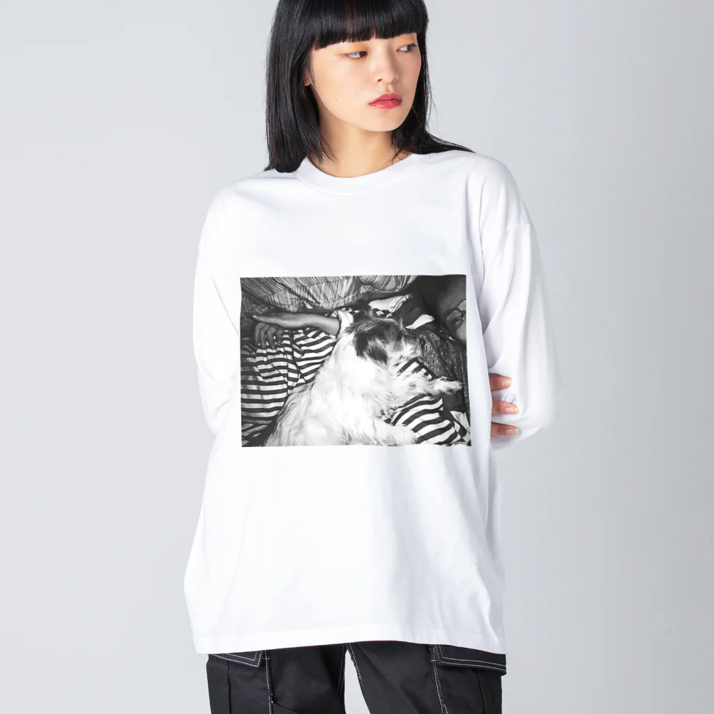 yunoyunojack のチャンミン、女の腕枕で寝る。 Big Long Sleeve T-Shirt