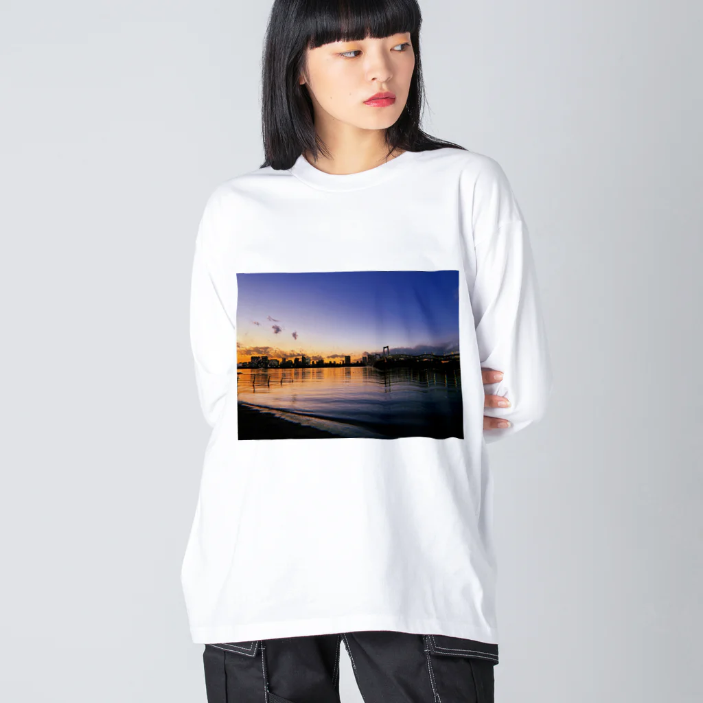 ま、の東京の夕方 ビッグシルエットロングスリーブTシャツ