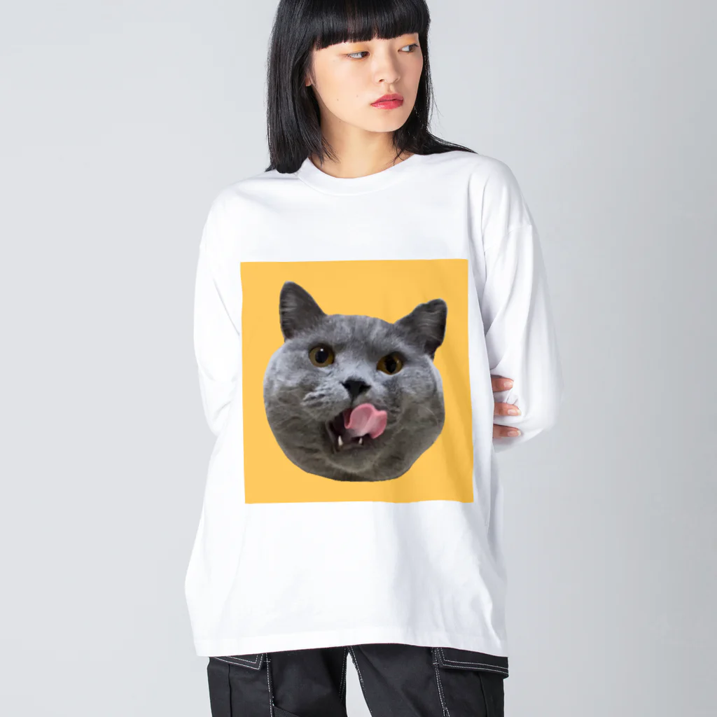 むっちり猫のむっちり丸のむっちり丸ぺろり ビッグシルエットロングスリーブTシャツ