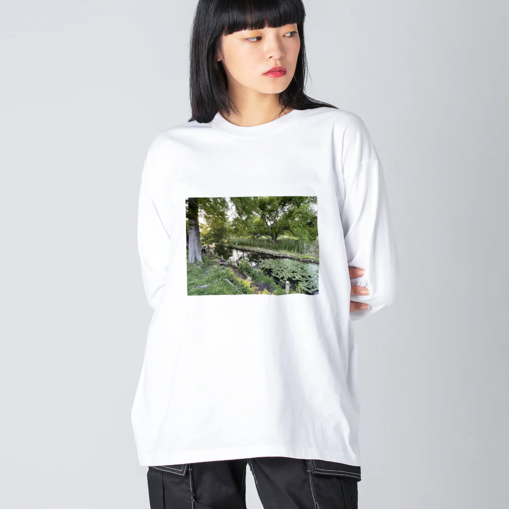 EijiPonの公園の一幕。 Big Long Sleeve T-Shirt