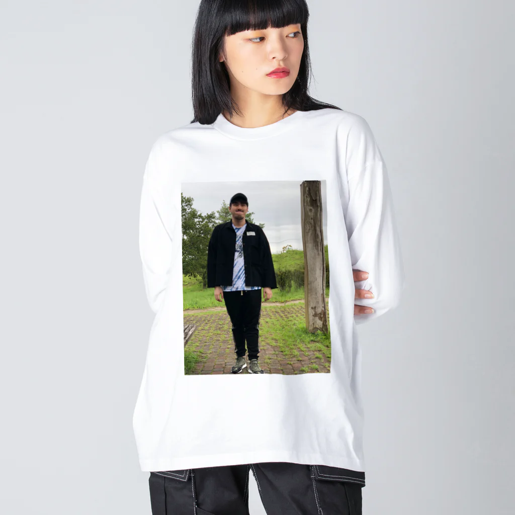 24NEET@Memoryの｢事件に遭遇し立ち尽くす市民｣ Big Long Sleeve T-Shirt