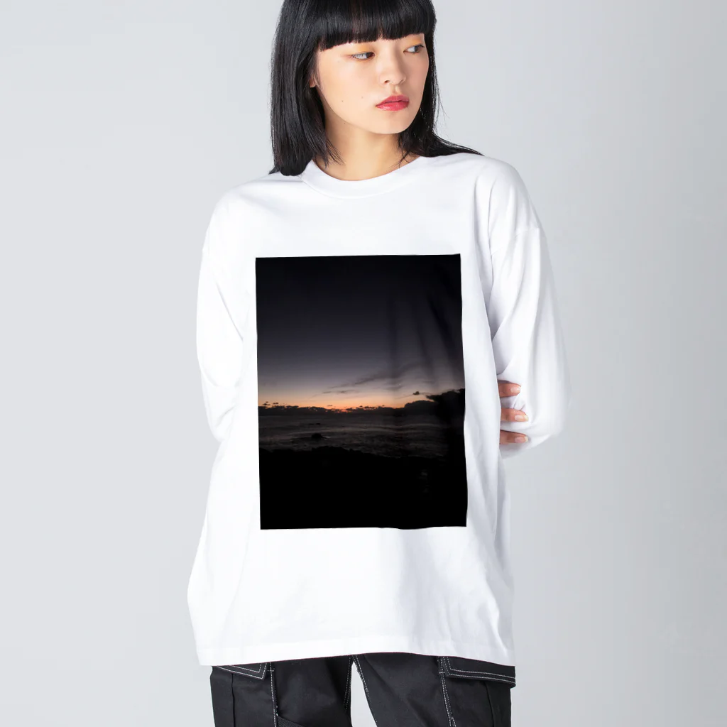 Fデザインの日の出前の景色 ビッグシルエットロングスリーブTシャツ