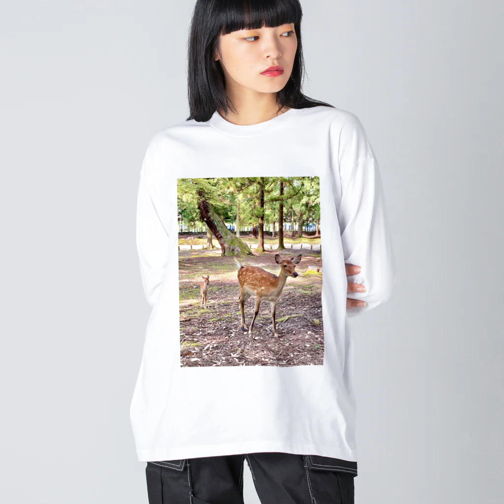 SHOP TEKASA official（SALE期間中）の鹿の親子🦌 Big Long Sleeve T-Shirt