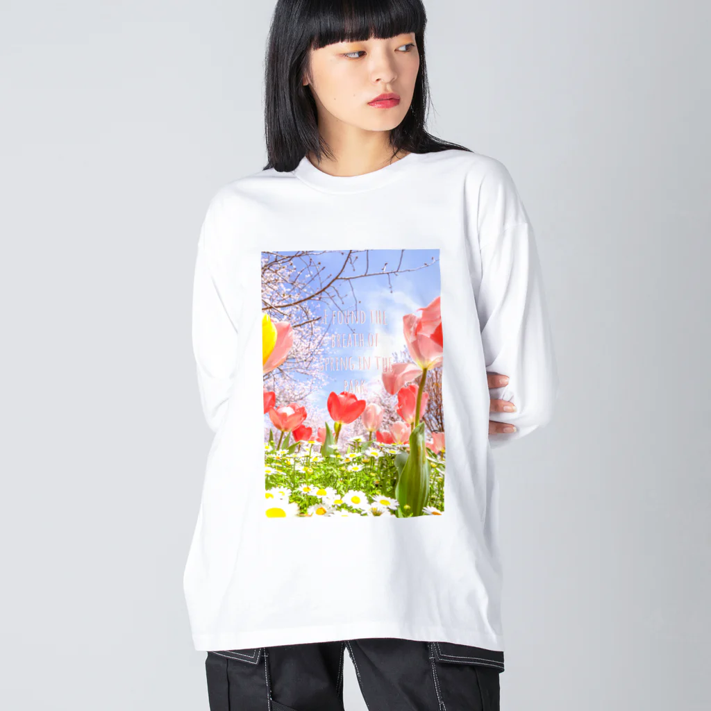 蛍石のI found the breath of spring in the park. Big Long Sleeve T-Shirt