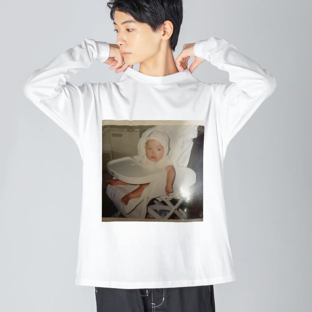 sisuの子供の頃の写真 Big Long Sleeve T-Shirt