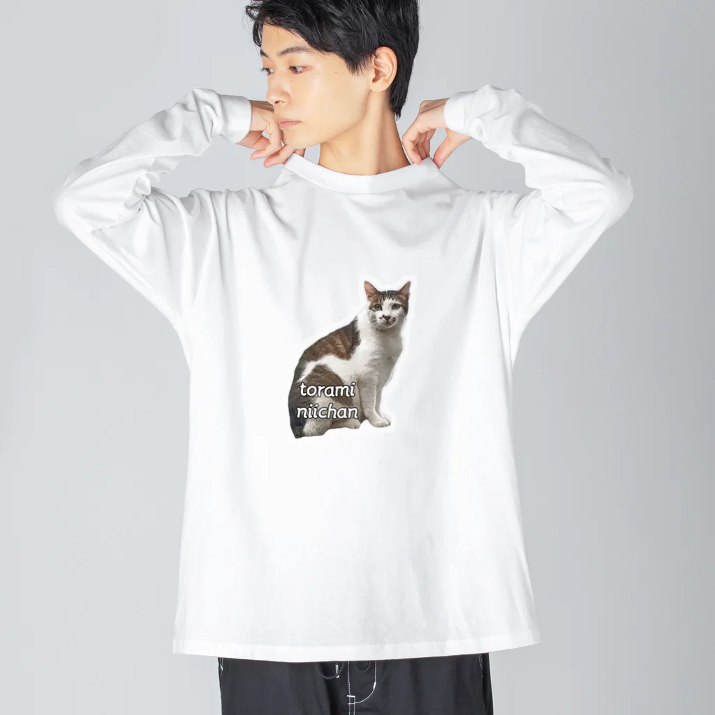 nekousagi*∩..∩のトラミ兄ちゃん自画像？ピンク【nekousagi*∩..∩ロゴ入り】 ビッグシルエットロングスリーブTシャツ