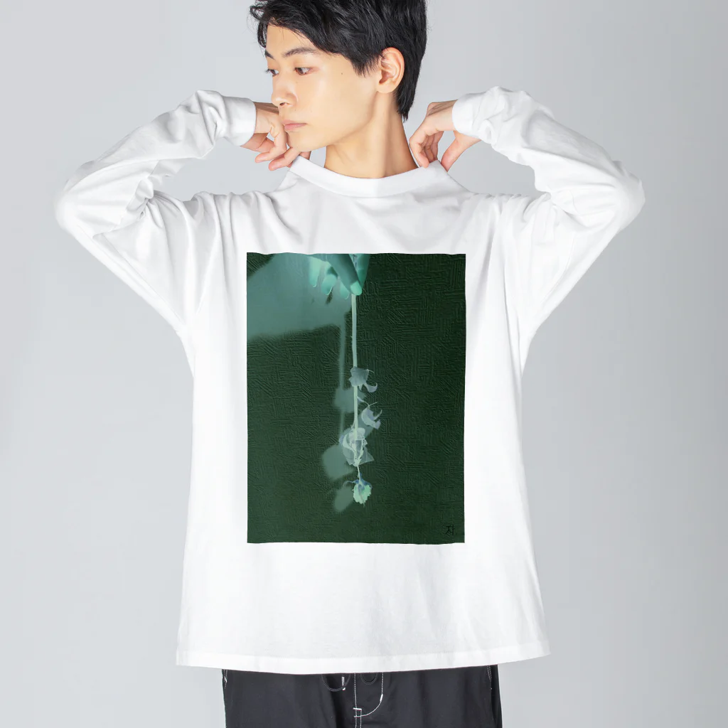 ぬーん。の薔薇です。 ビッグシルエットロングスリーブTシャツ