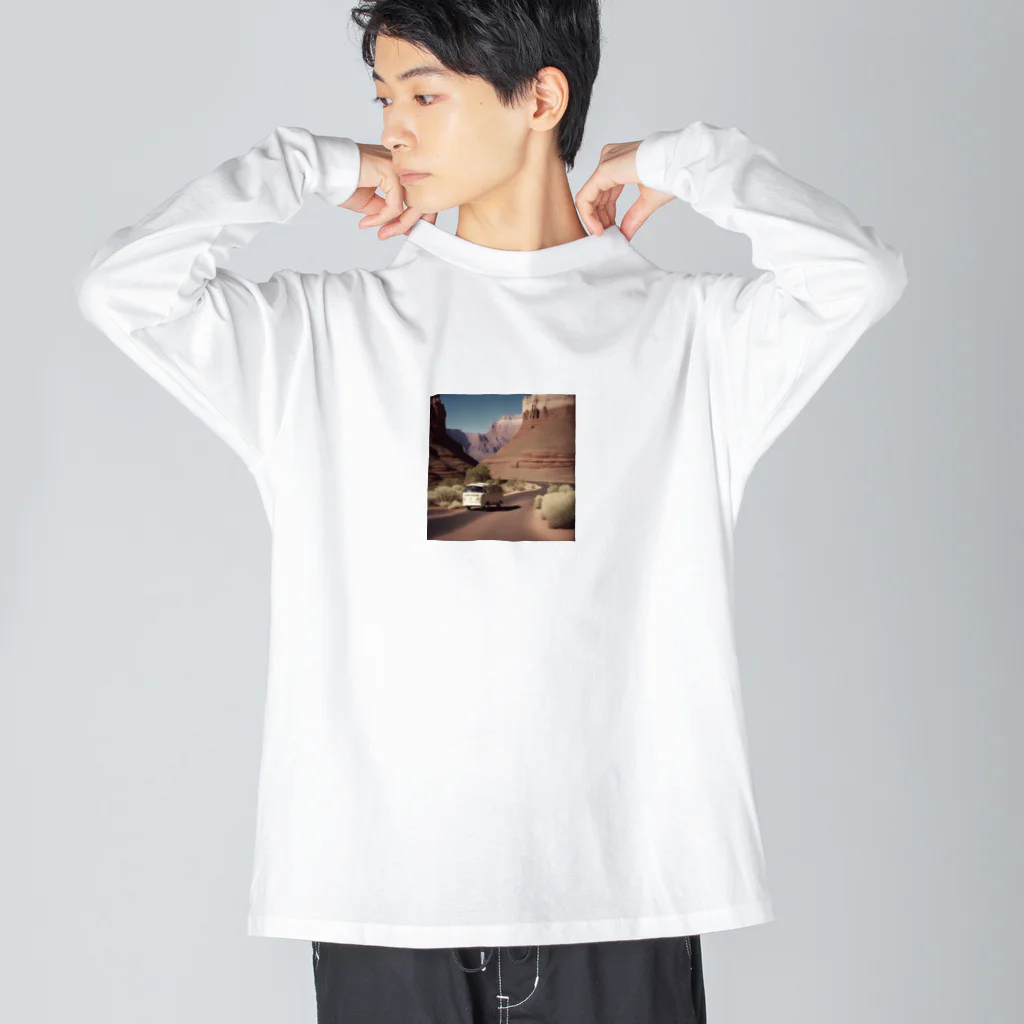 ta95のピラミッド（エジプト）を旅するワーゲンバス ビッグシルエットロングスリーブTシャツ