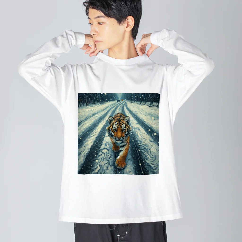 ひのえまるの雪道を歩く小虎 ビッグシルエットロングスリーブTシャツ