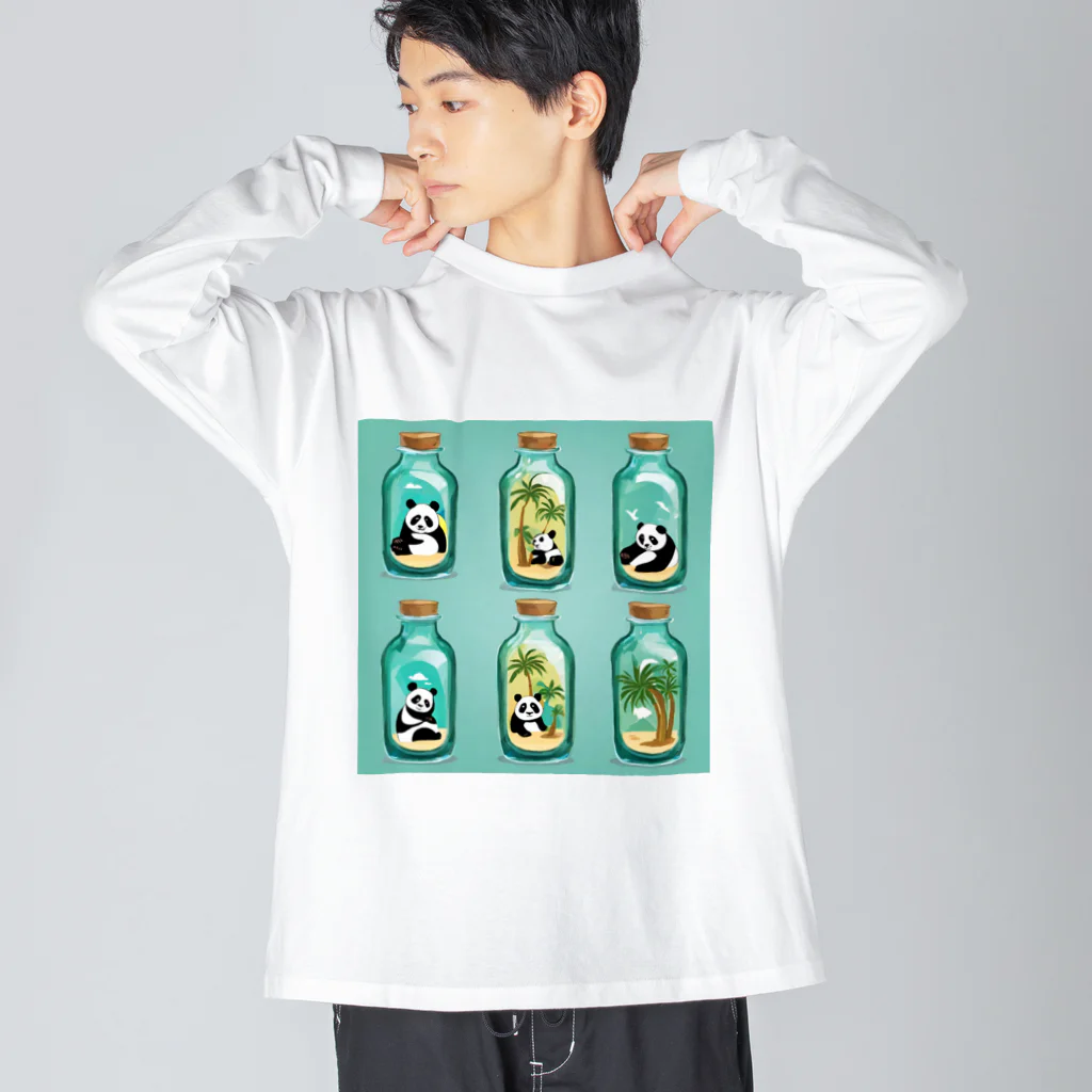 pandownloadのガラス瓶の中のヤシの木パンダ Big Long Sleeve T-Shirt